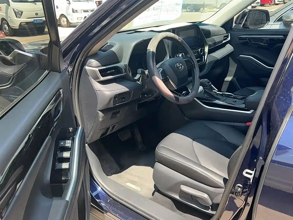 Toyota Highlander 2022 Dual Engine 2.5L 2WD Elite 5-Seater фото 19