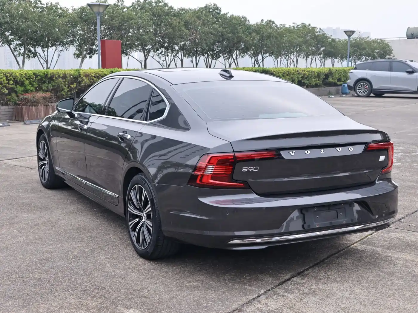 VOLVO S90 PLUG IN HYBRID