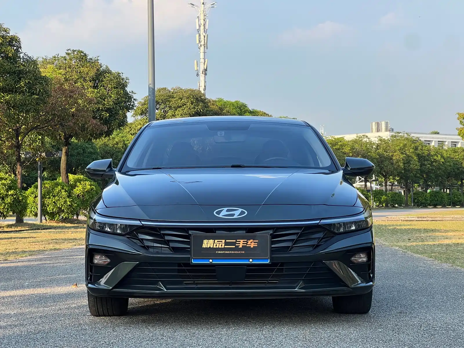 صورة 2 - Hyundai Elantra