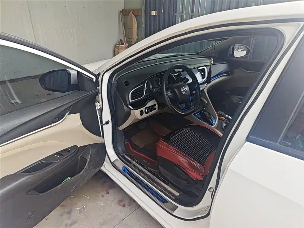 Buick Excelle 2018 15T DCT Progressive (China V) фото 16