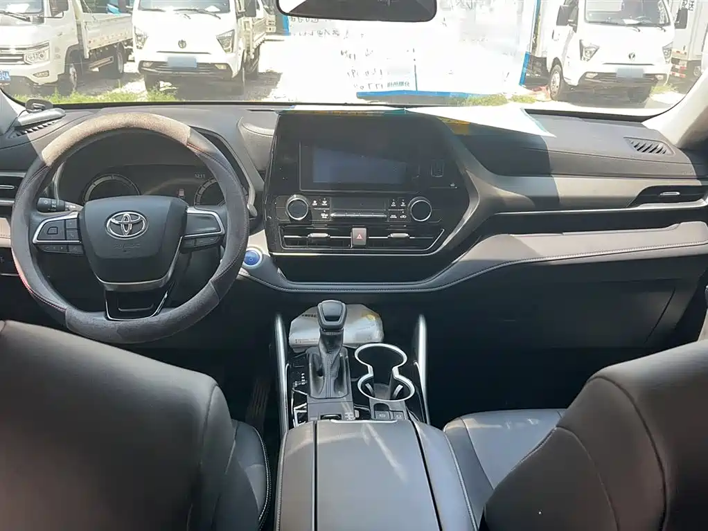 Toyota Highlander 2022 Dual Engine 2.5L 2WD Elite 5-Seater фото 20