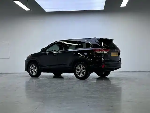 Toyota Highlander 2021 2.0T FWD Elite 5-Seater фото 4