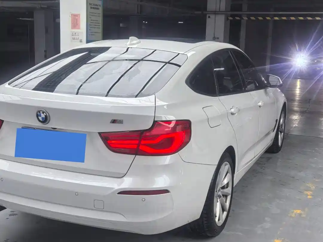 BMW 3 Series GT 2019 320i Fashion Model фото 5