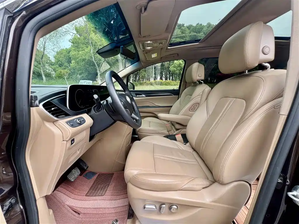 Buick GL8 2021 ES Landlord 653T Premium фото 10