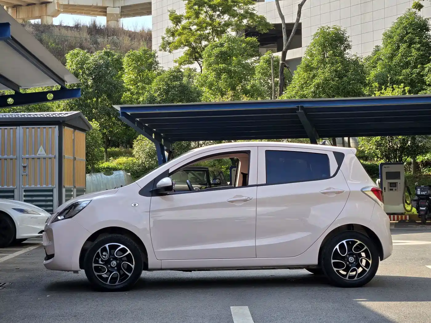 Changan Benben E-Star 2022 2021 National Edition Colorful Version LFP (31.86kWh)