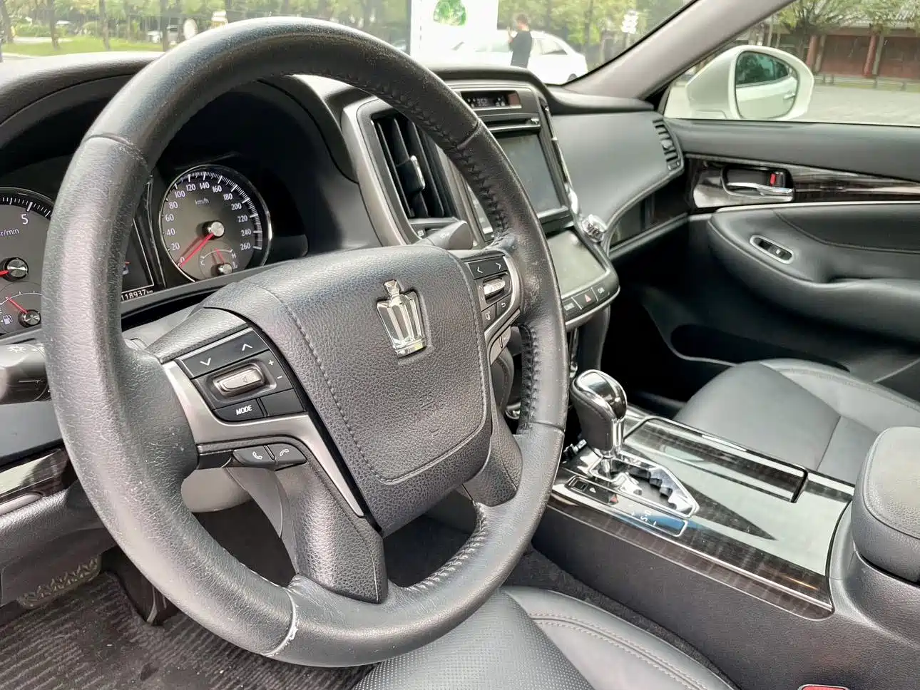Toyota Crown 2015 2.0T Fashion фото 10