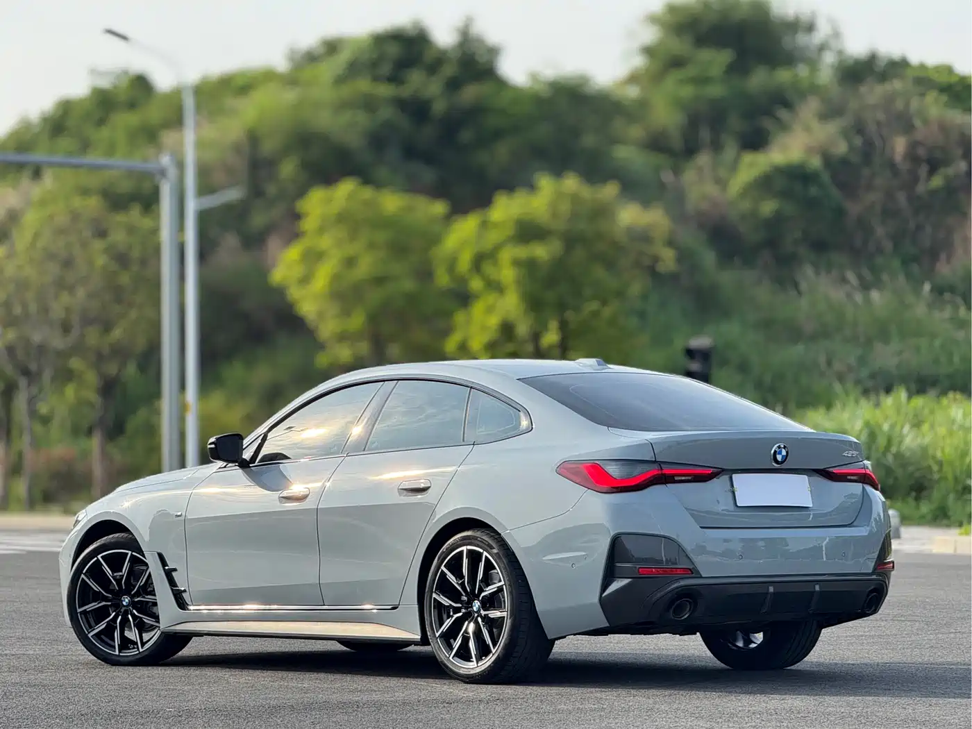 BMW 4 Series 2023 425i Gran Coupe M Sport Shadowline Package фото 17