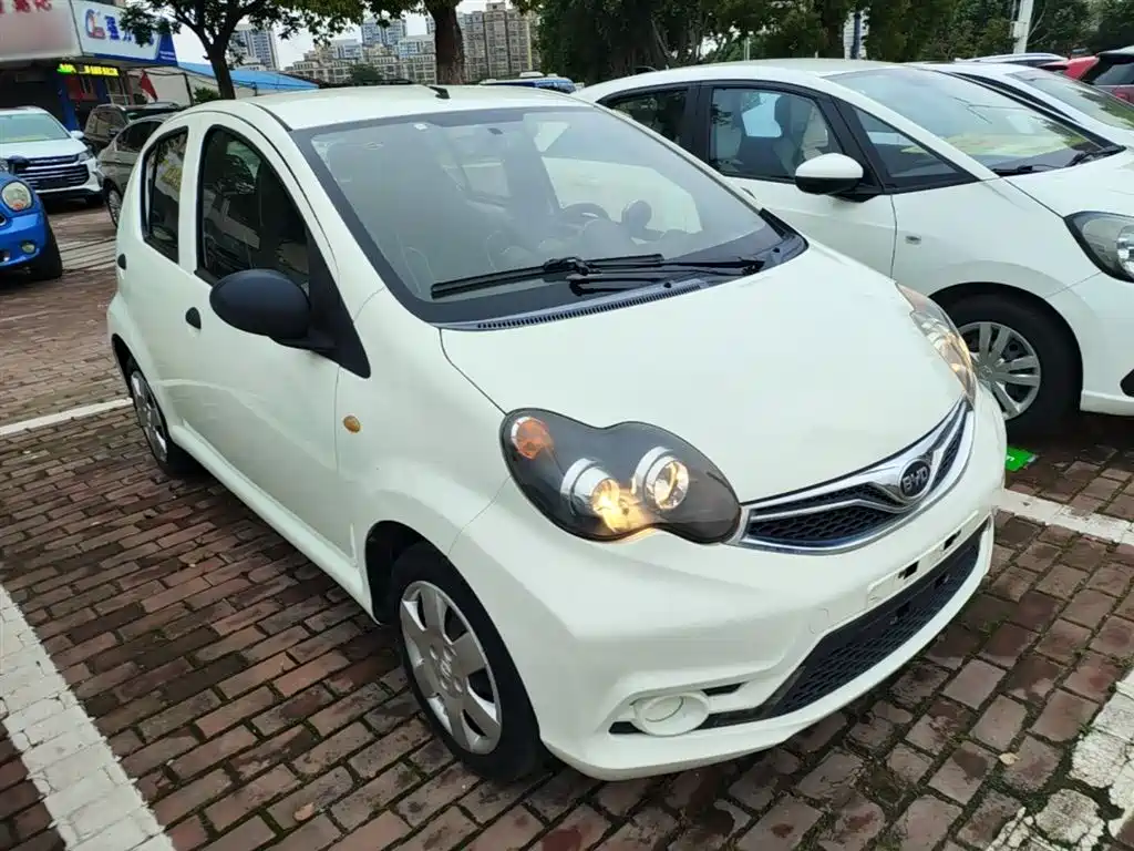 BYD F0 2015 1.0L AMT Xuan Cool Edition фото 4