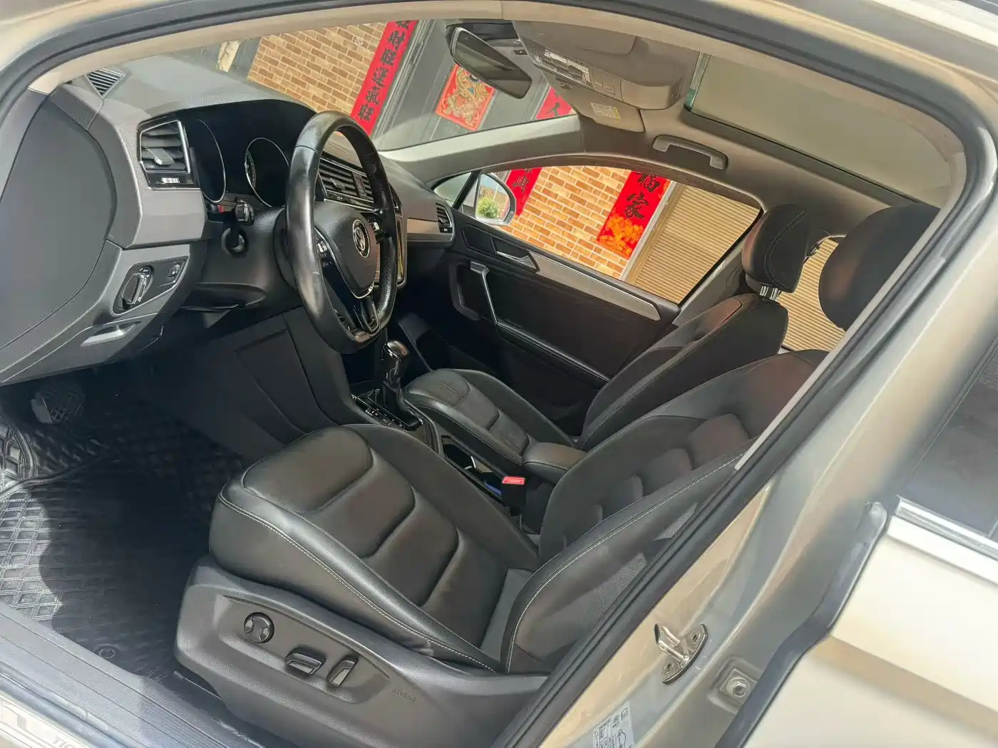Volkswagen Tiguan L 2019 Facelift 330TSI Auto 2WD Smart Luxury China VI фото 9