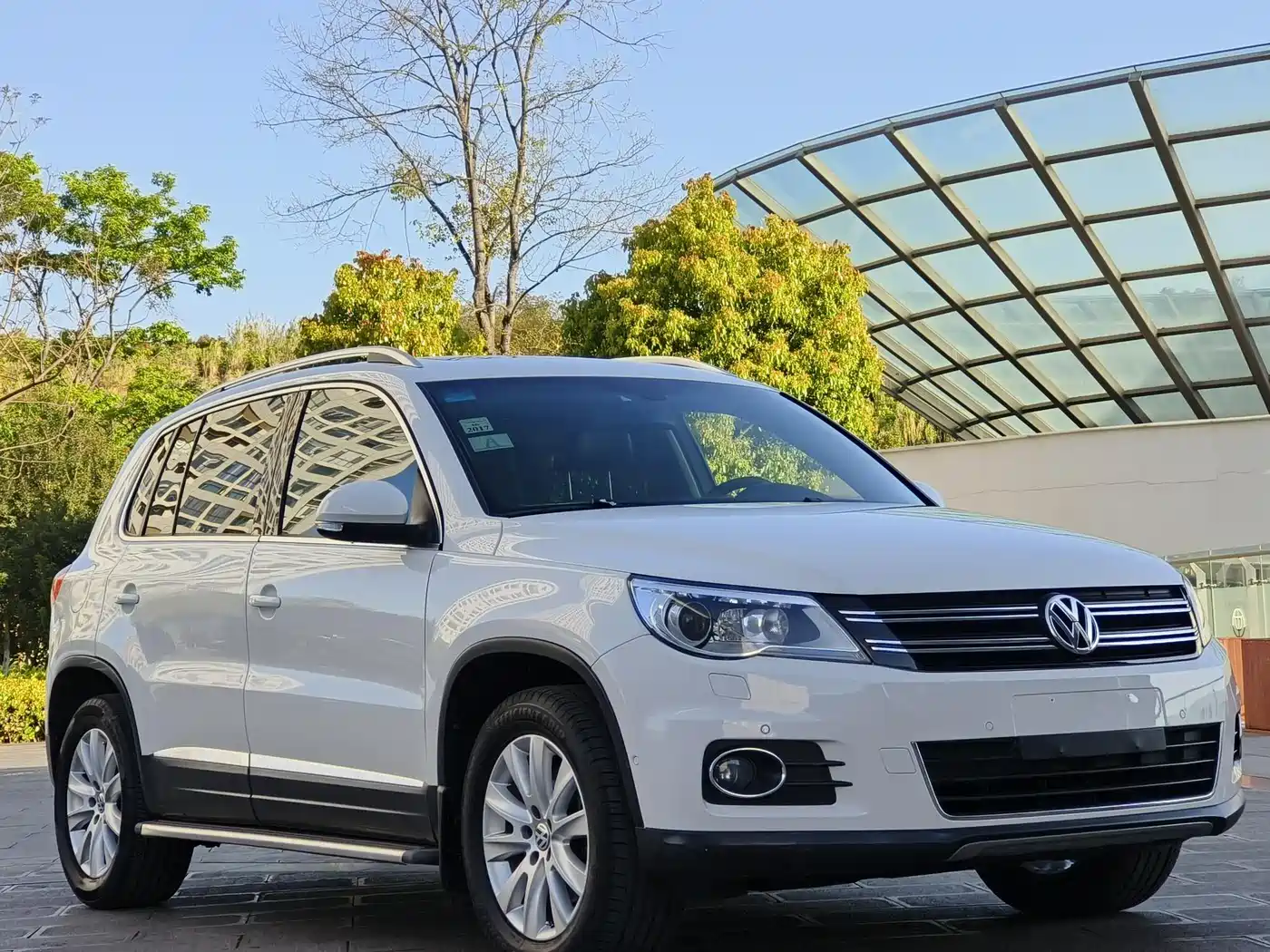 Volkswagen Tiguan 2010 2.0TSI Automatic AWD Flagship фото 3
