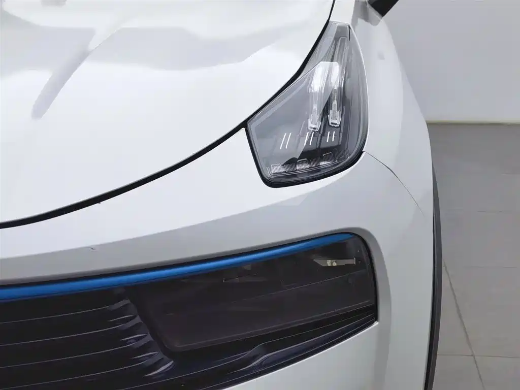 Lynk & Co 01 2019 2.0T 2WD Pure Version China VI фото 7