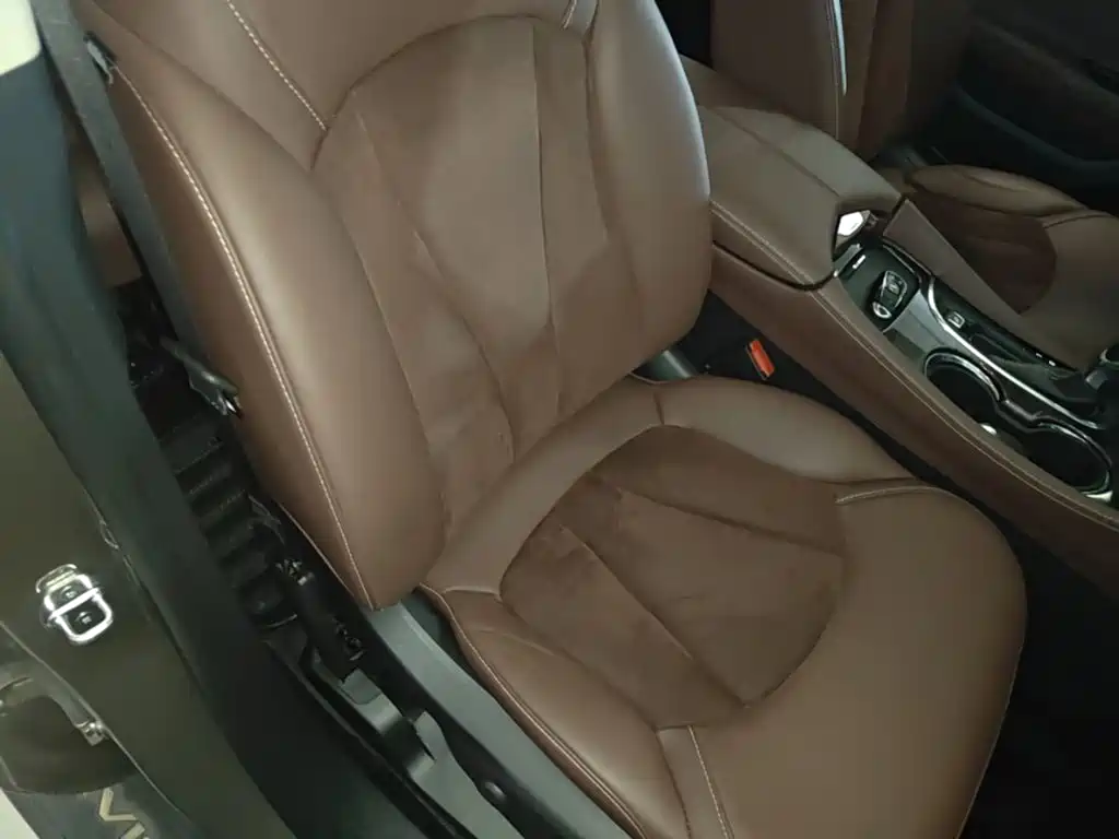 Фото 20 - Buick Envision Plus