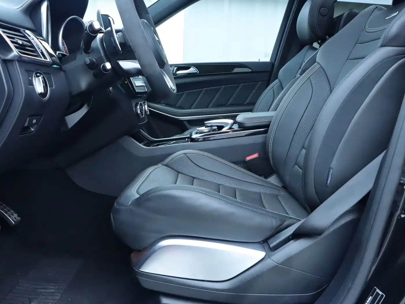 Mercedes-Benz GLS AMG 2017 AMG GLS 63 4MATIC фото 5
