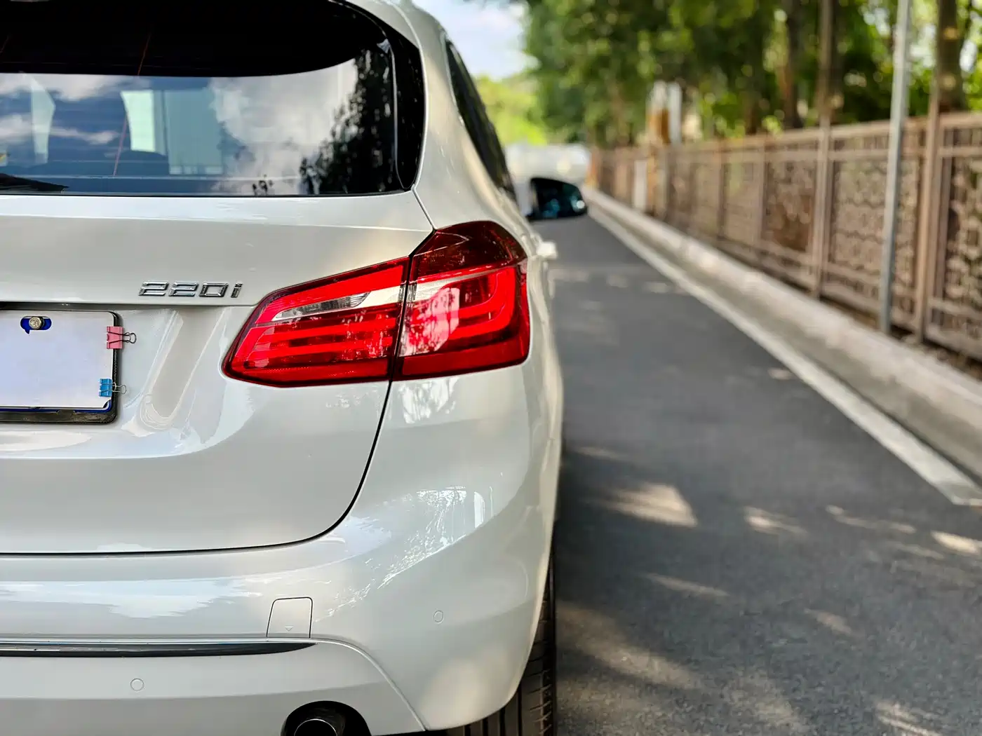 BMW 2 Series Tourer (Import) 2015 2014 220i Luxury Design Package
