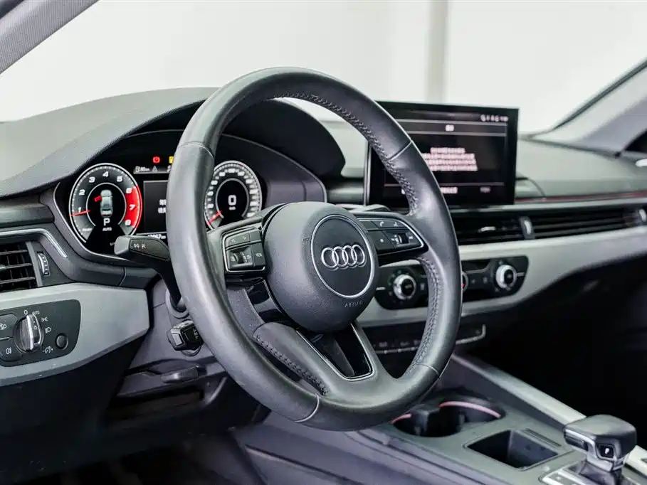 Audi A4L 2020 40 TFSI Fashion Dynamic Edition фото 13