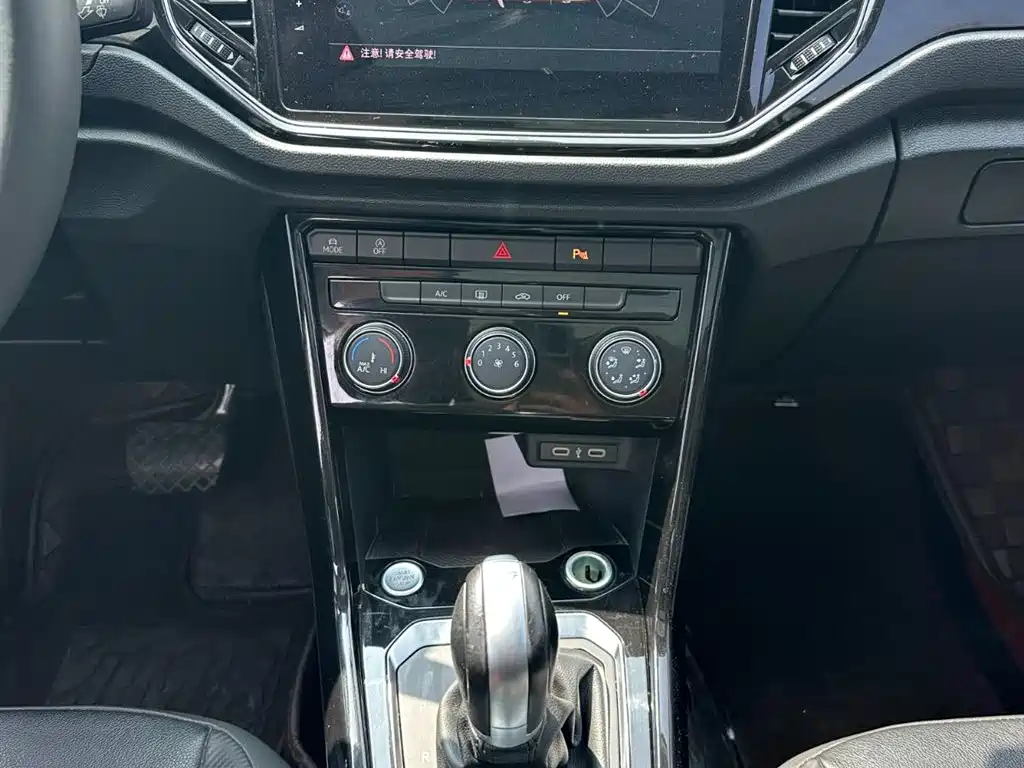 Volkswagen T-ROC 2022 280TSI DSG 2WD Comfort PLUS фото 10