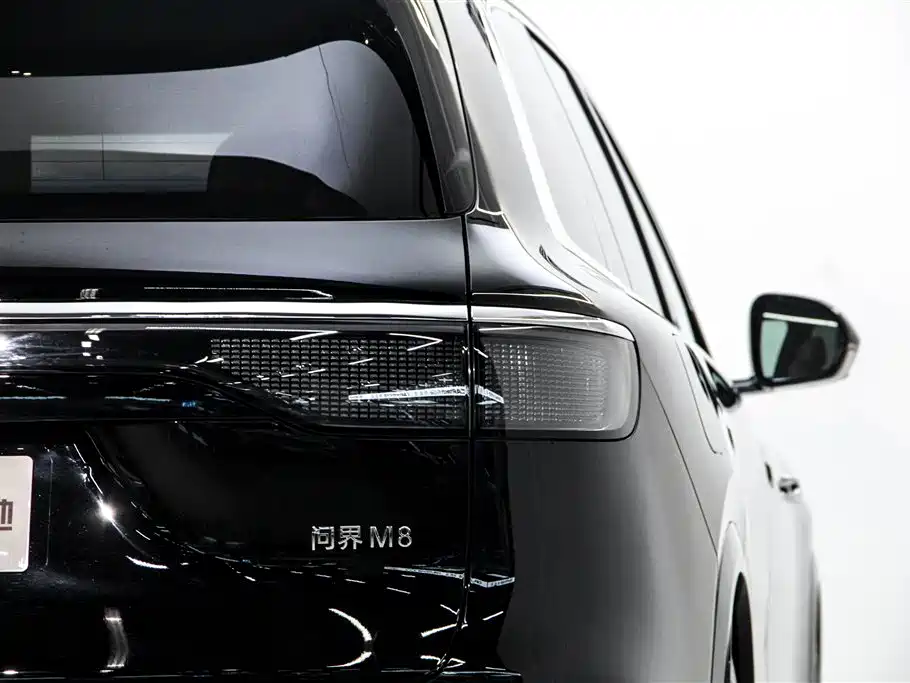 AITO Wenjie AITO M8 2025 Model Extended Range Ultra Edition 53.4kWh 5-Seater фото 11