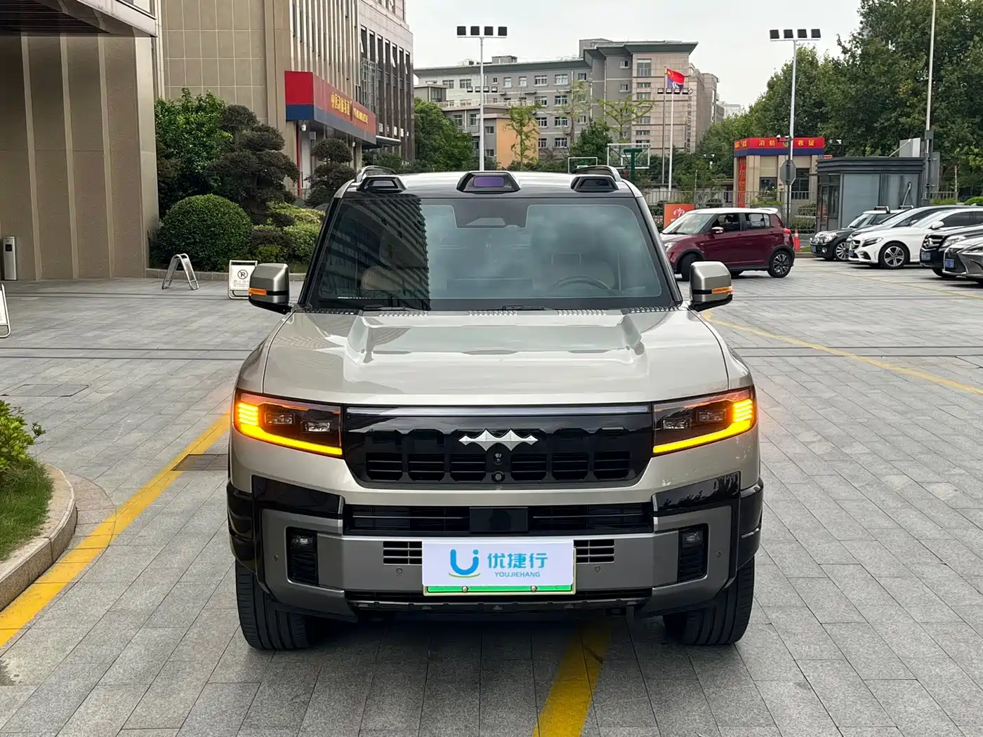Fang Cheng Bao Leopard 8 2024 2025 Smart Brave Luxury 7-seater
