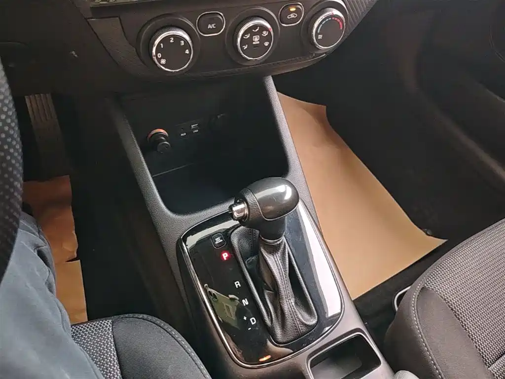 Kia K3 2016 1.6L Automatic GL фото 14