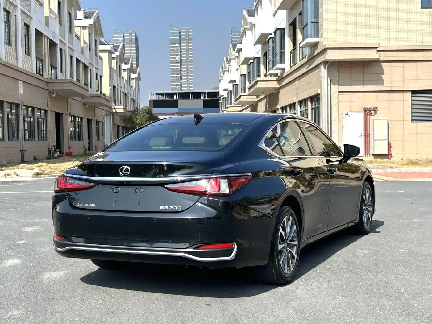Lexus ES 2022 200 Excellence Edition фото 6
