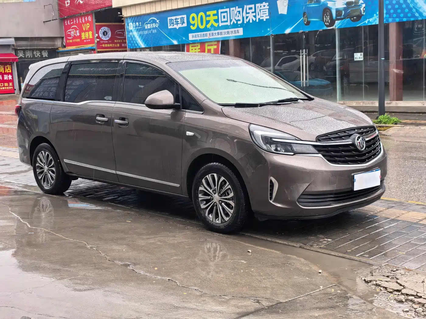Buick GL8 2021 Land Business Class 652T Luxury фото 3
