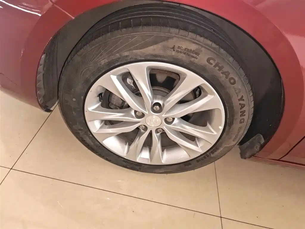 Buick Verano 2018 Sedan 20T Dual Clutch Leading фото 23