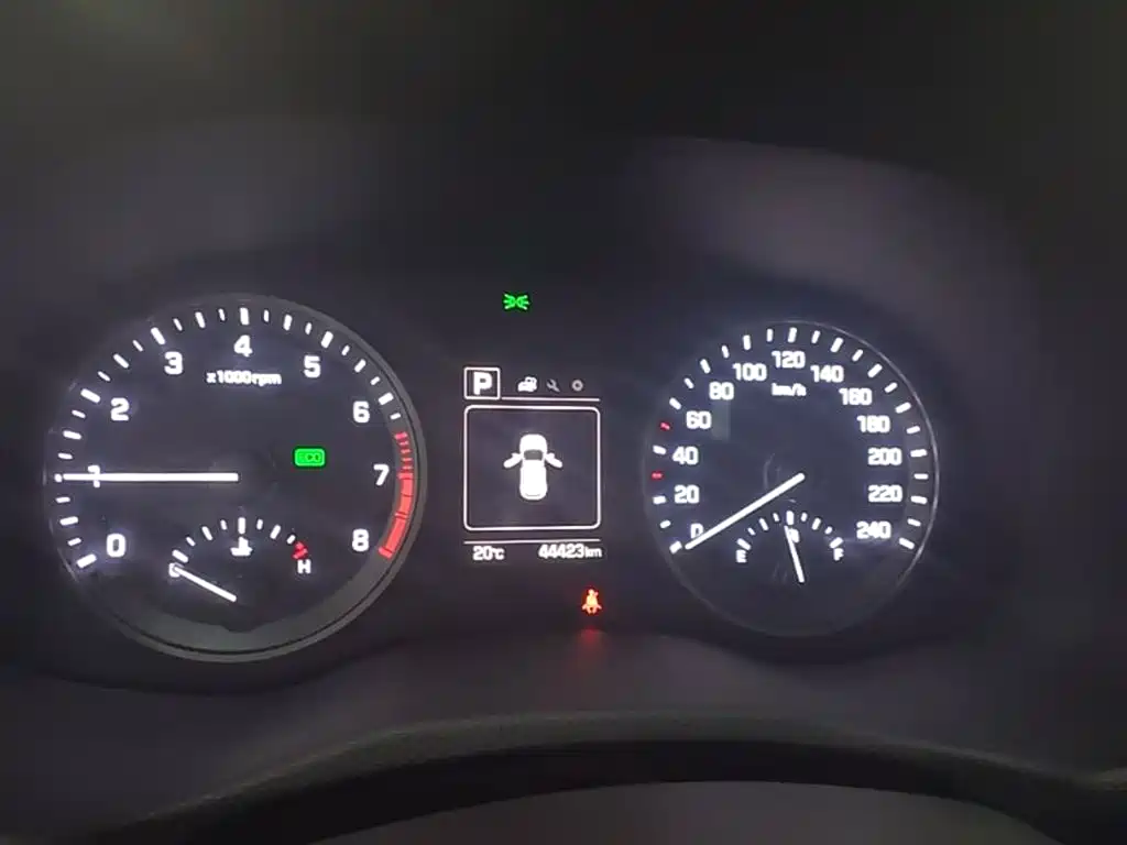 Hyundai Tucson 2018 1.6T DCT 2WD 15th Anniversary Special Edition фото 12
