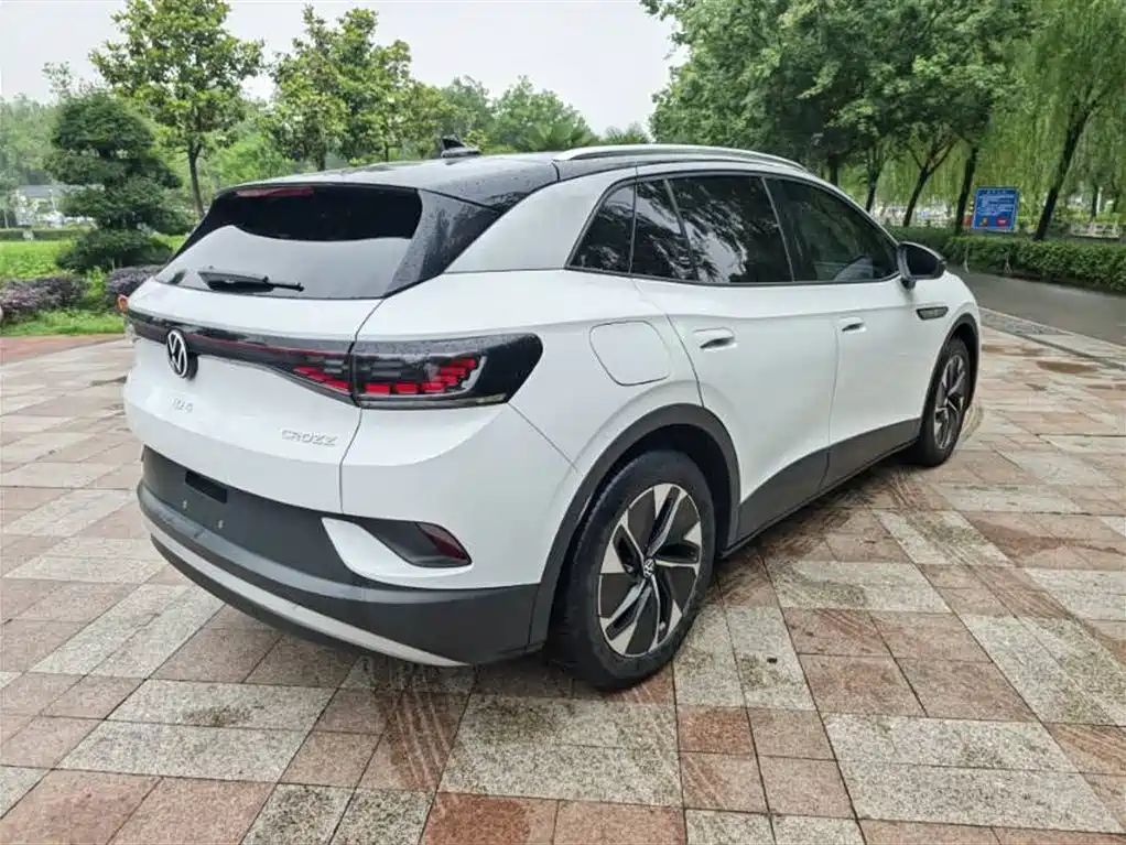 Volkswagen ID.4 CROZZ 2022 Standard Range PURE Edition фото 9