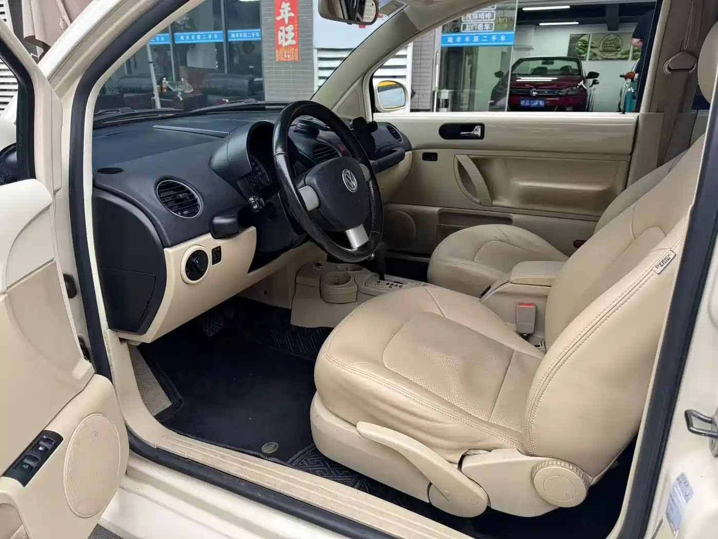 Volkswagen Beetle 2008 2.0 AT Standard фото 6