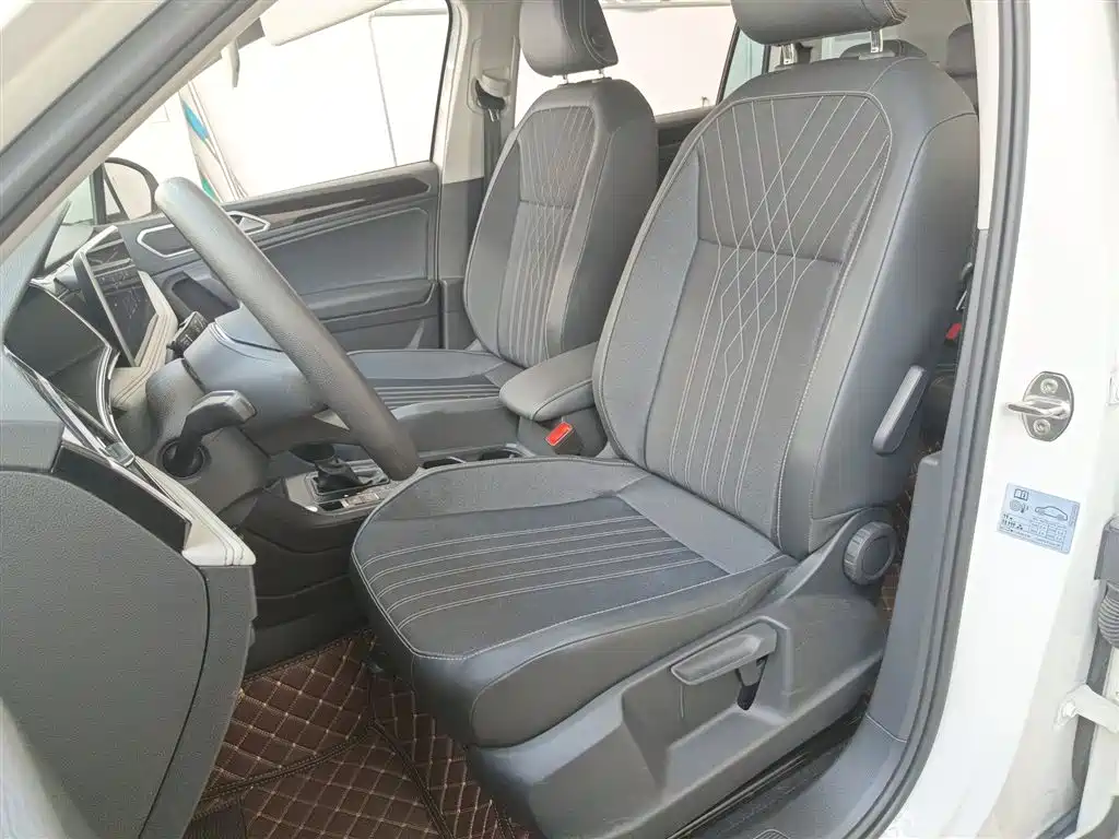 Volkswagen Tiguan L 2022 330TSI Automatic 2WD Comfort Edition фото 11