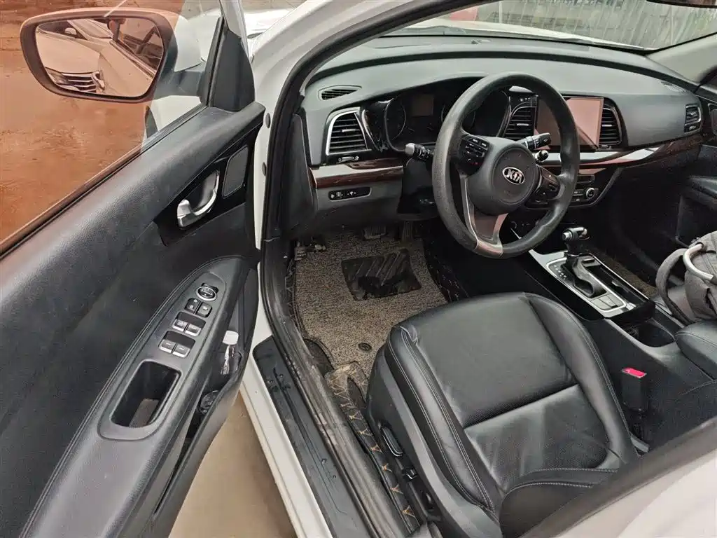 Kia K4 2015 1.8L Automatic GLS Special фото 16