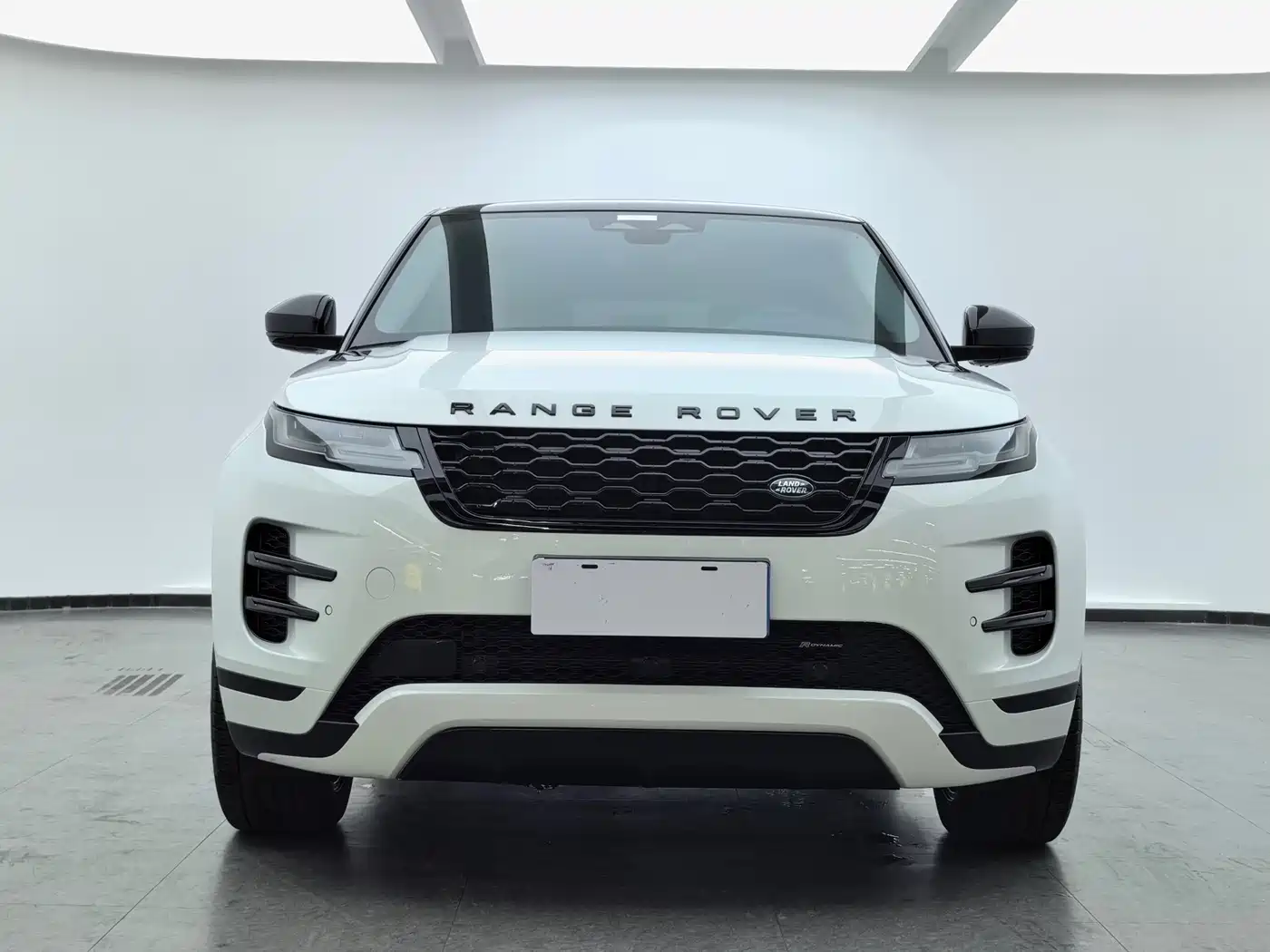 Land Rover Range Rover Evoque 2022 Range Rover Evoque L 249PS R-Dynamic Luxury Edition фото 2