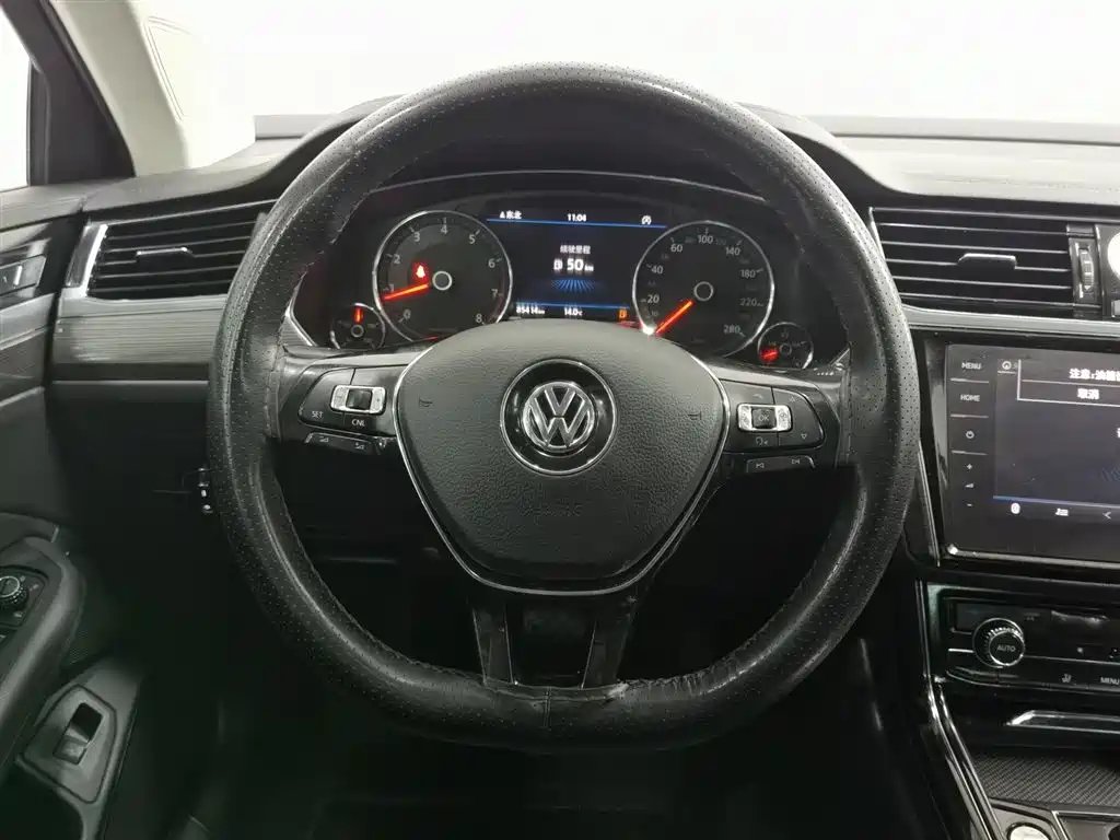 Volkswagen Phideon 2018 Facelift 380TSI FWD Business фото 11