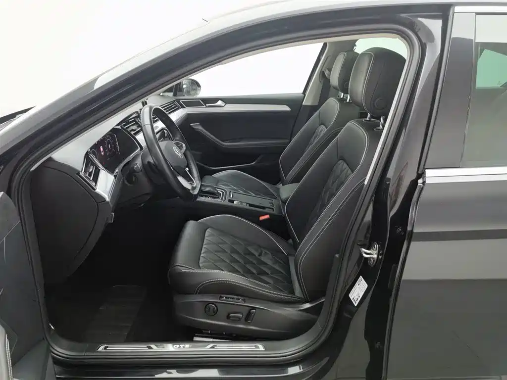 Volkswagen Magotan GTE Plug-in Hybrid 2022 GTE Premium фото 10