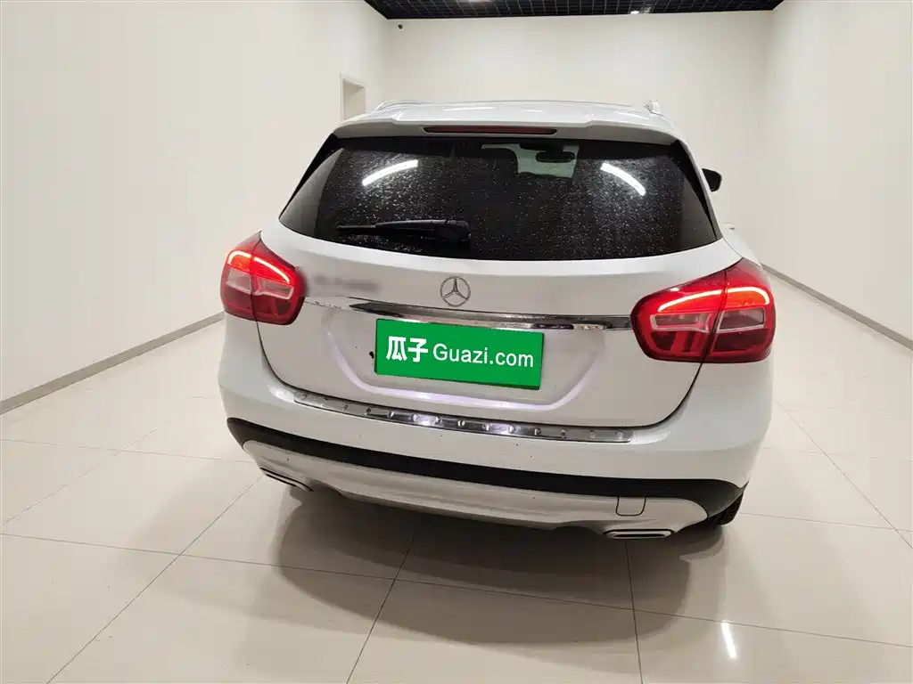 Mercedes-Benz GLA 2016 GLA 200 Dynamic фото 4