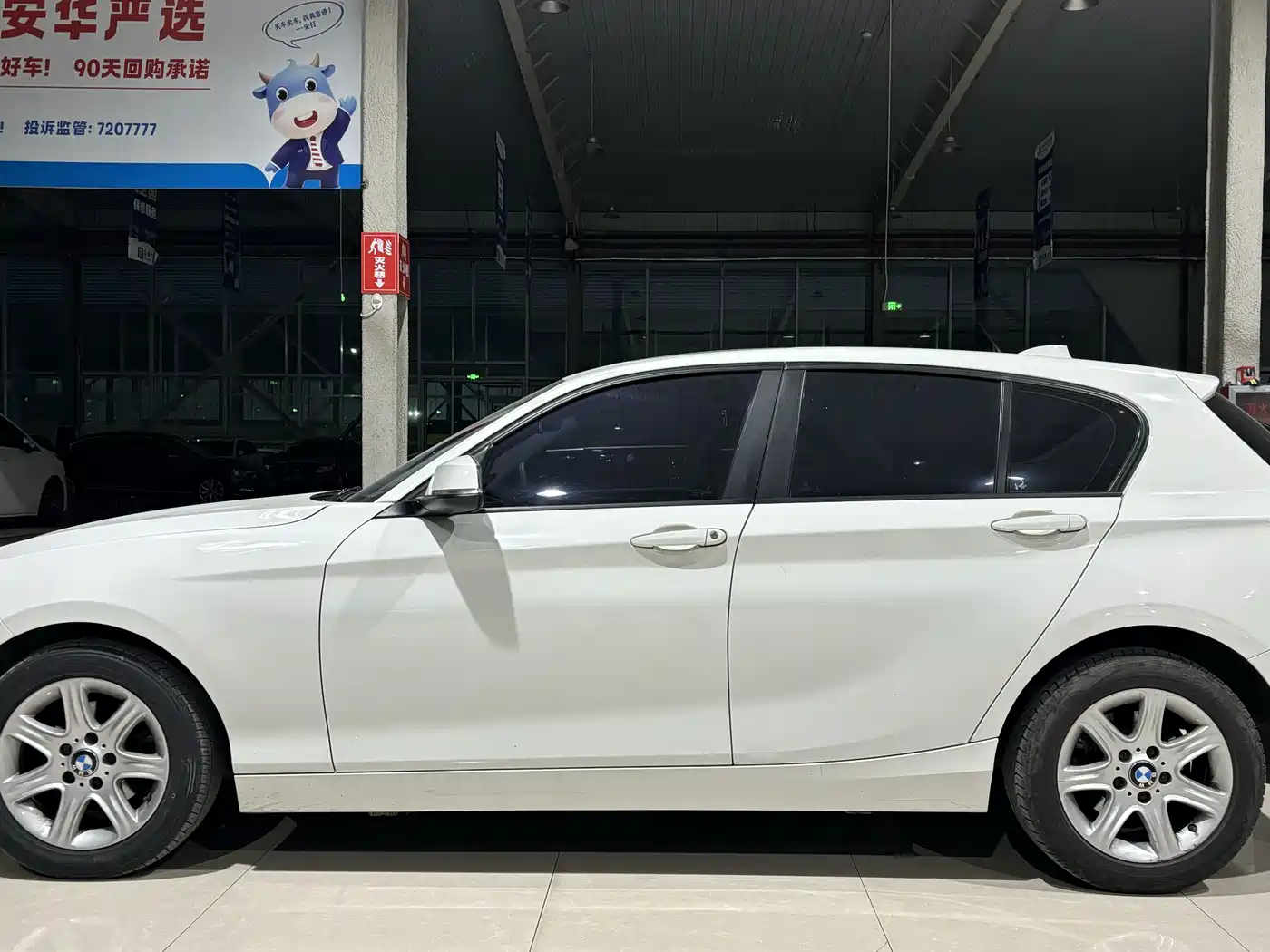 BMW 1 Series (Import) 2013 Facelift 116i Leading Model фото 4
