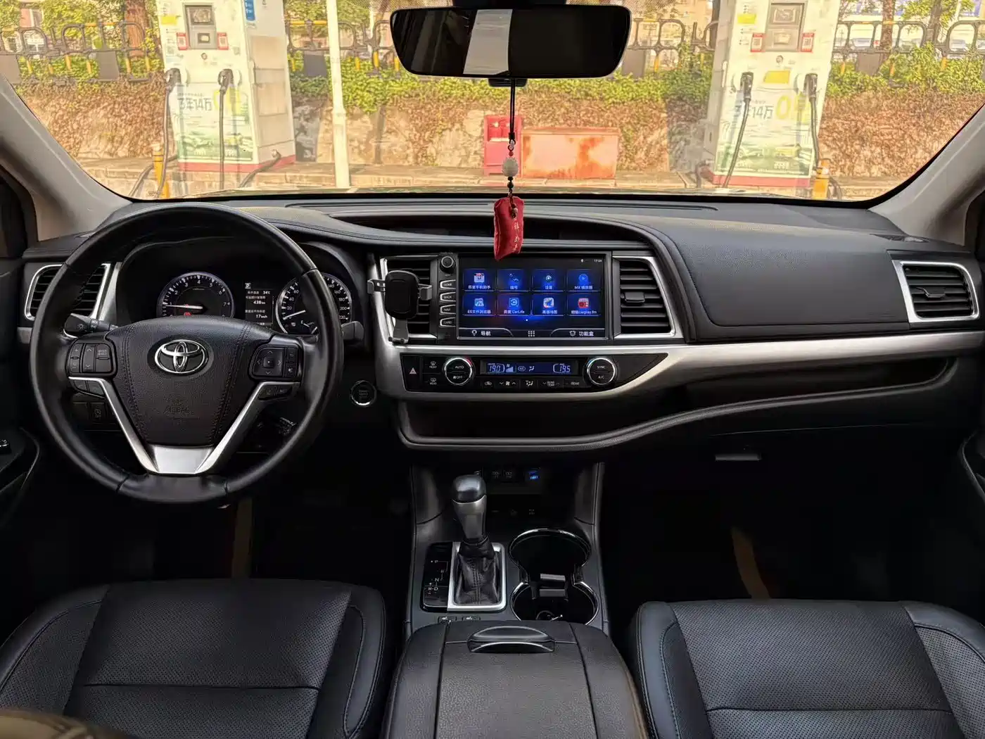 Toyota Highlander 2021 2.0T AWD Luxury 7-Seater фото 4