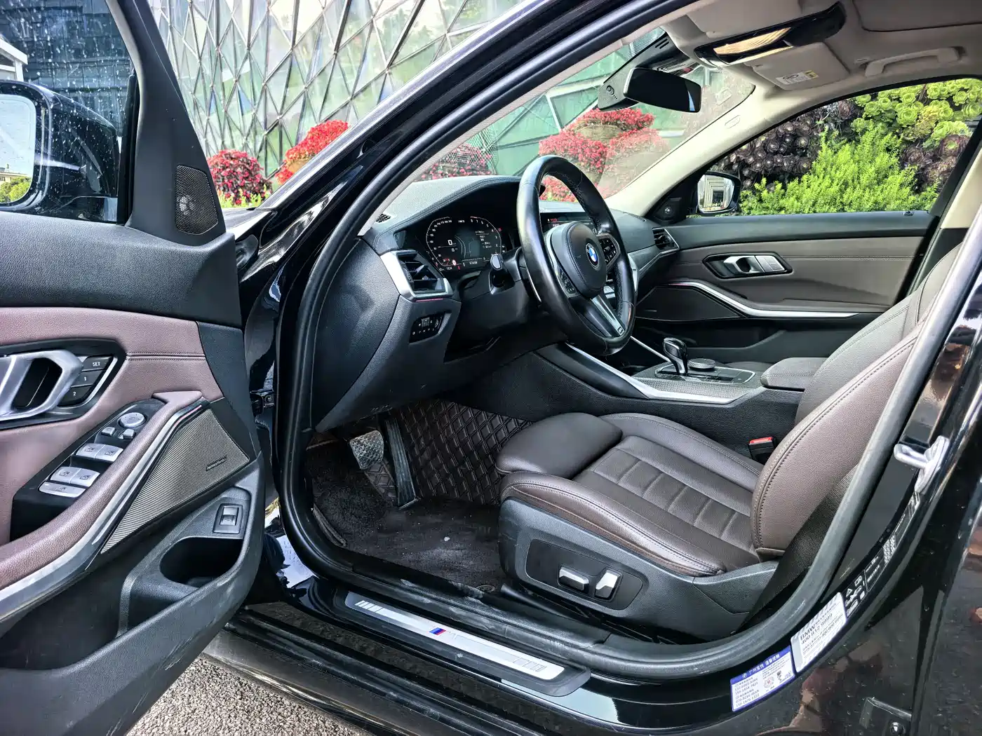BMW 3 Series 2021 330Li xDrive M Sport Night Edition фото 4