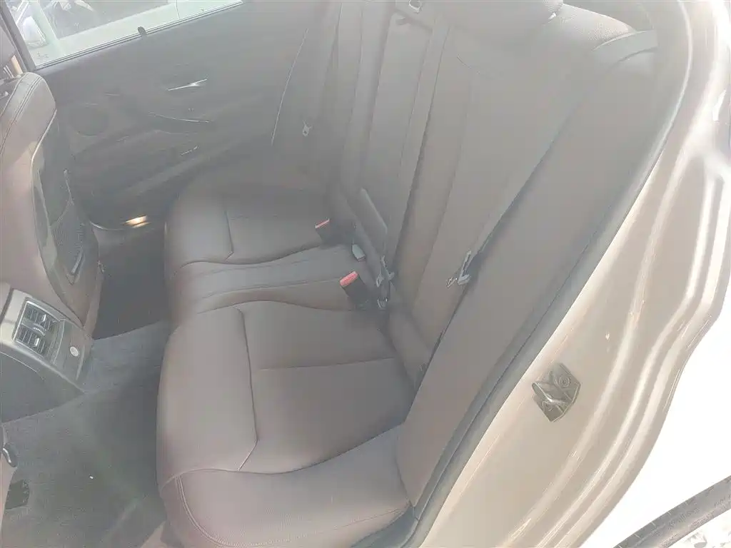BMW 3 Series 2018 320Li Fashion Style фото 10