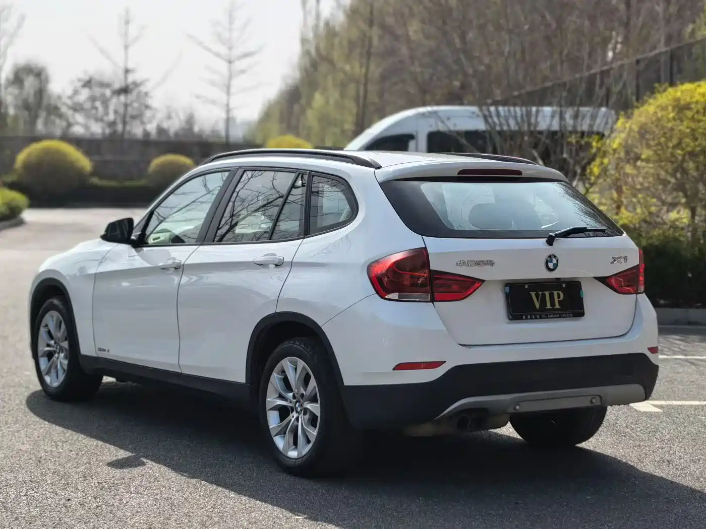 BMW X1 2014 sDrive18i Fashion Edition фото 4