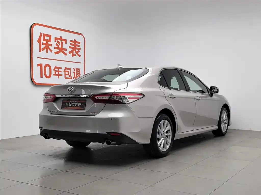 Toyota Camry 2021 2.0G Luxury Edition фото 2