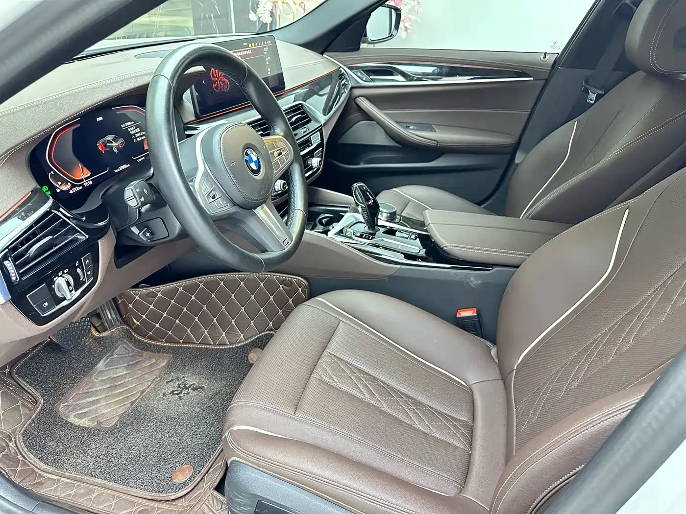 BMW 5 Series 2022 Model Second Facelift 525Li M Sport Package фото 12