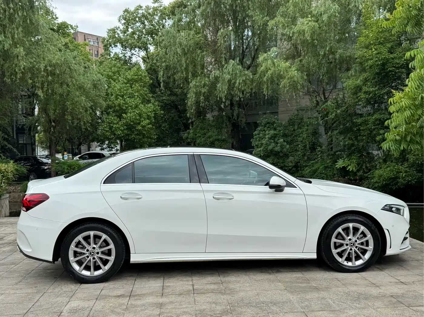 Mercedes-Benz A-Class 2022 A 200 L Sport Sedan Style фото 8