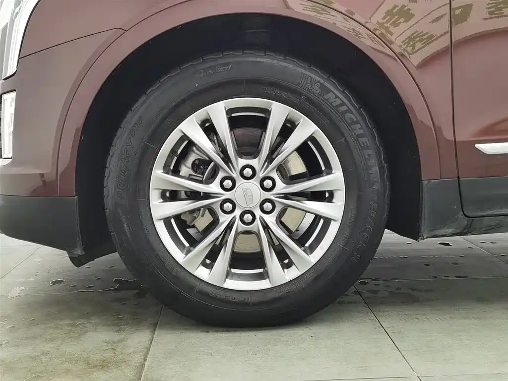 CADILLAC XT5