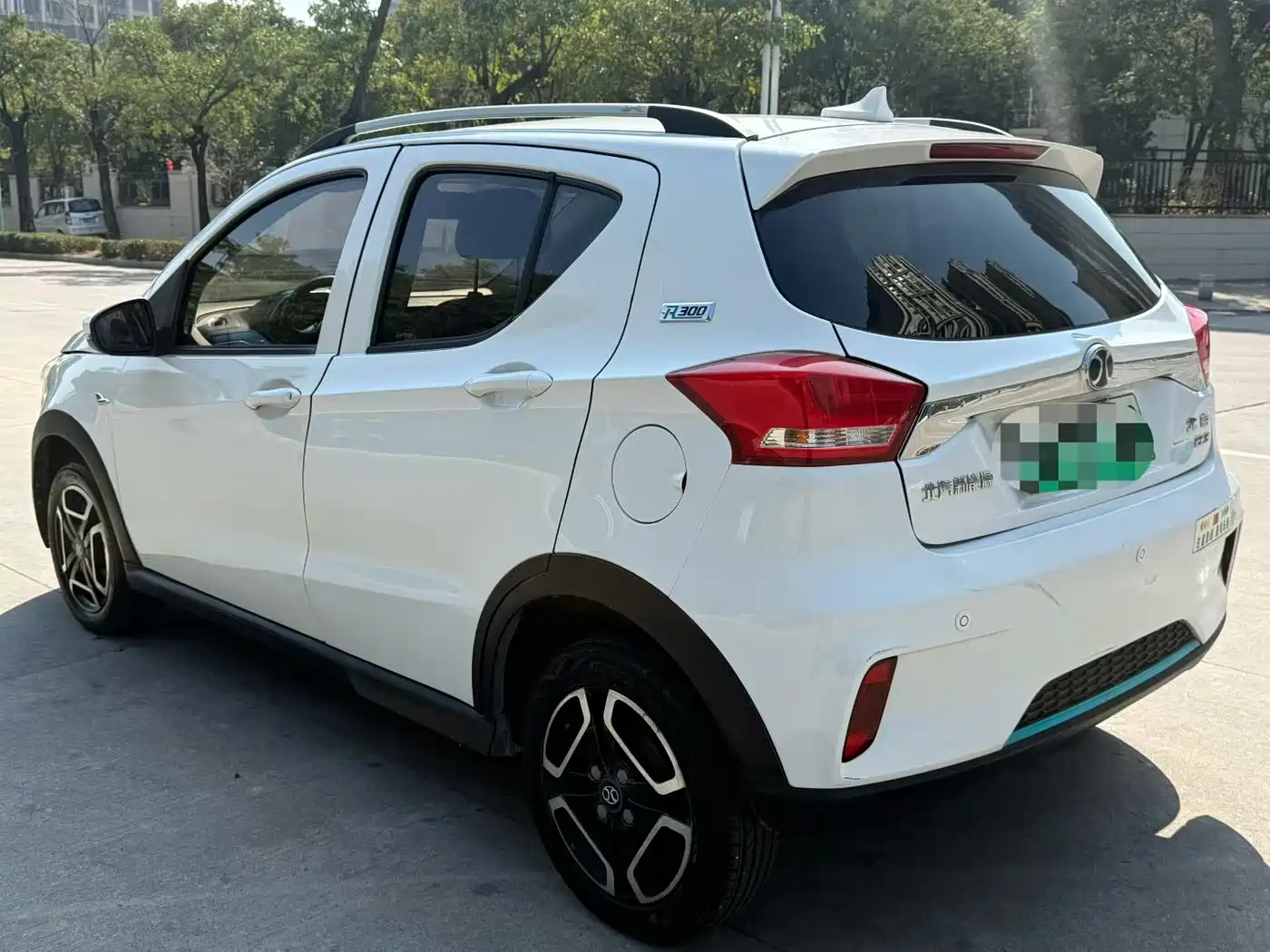 BAIC NEW ENERGY EC3