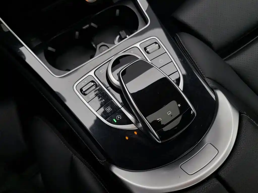 Mercedes-Benz GLC 2016 GLC 200 4MATIC фото 13