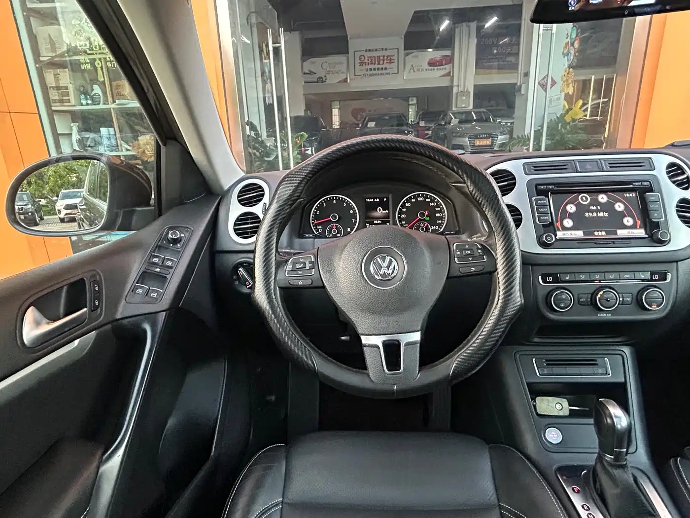 Volkswagen Tiguan 2015 1.8TSI Automatic 4WD Highline фото 18