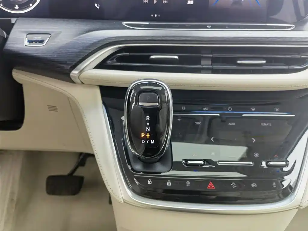 Buick GL8 2021 Avenir Aivia 6-Seater Elite Edition фото 13