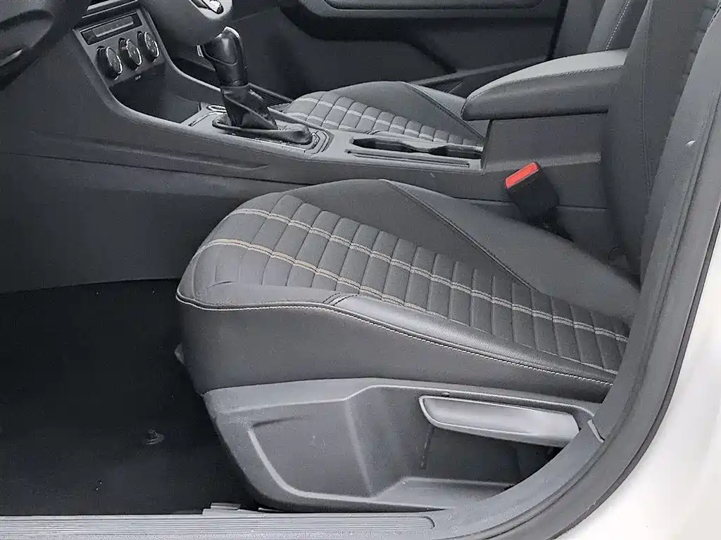 Volkswagen Lavida 2018 Hatchback 280TSI DSG Comfort Edition China V фото 20