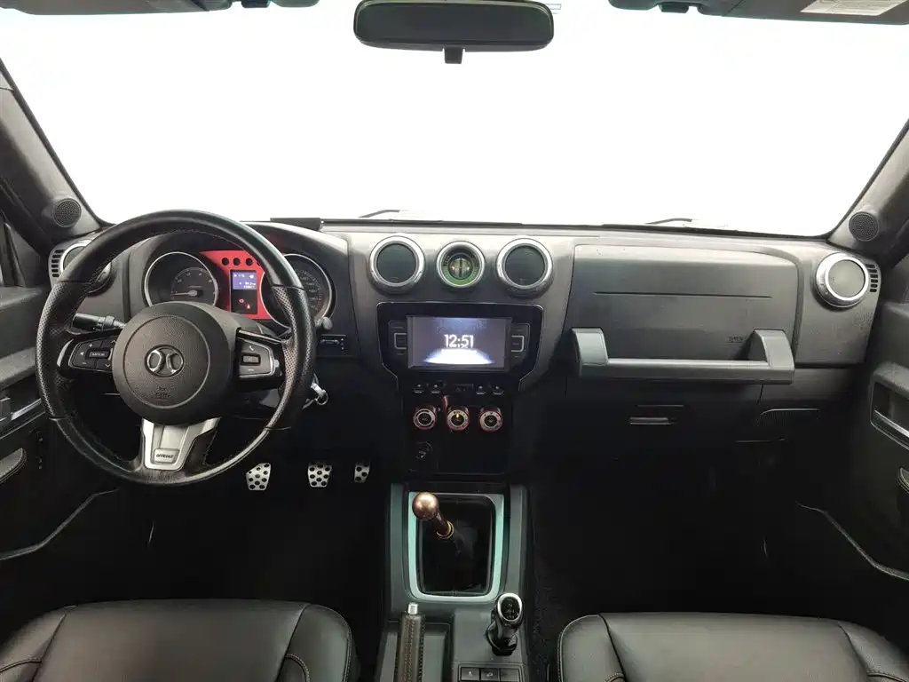 BAIC ORV Beijing Offroad BJ40 2016 Model 40L 2.0T Manual 4WD Premium фото 5
